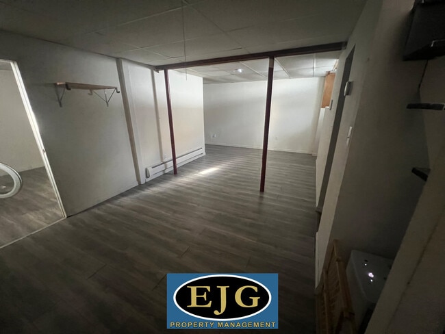 Building Photo - 75 Indian Acres Dr