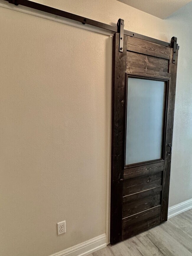 Building Photo - Beautiful 3/2/2 Home with Appliances and Upgrades in Frenship ISD!