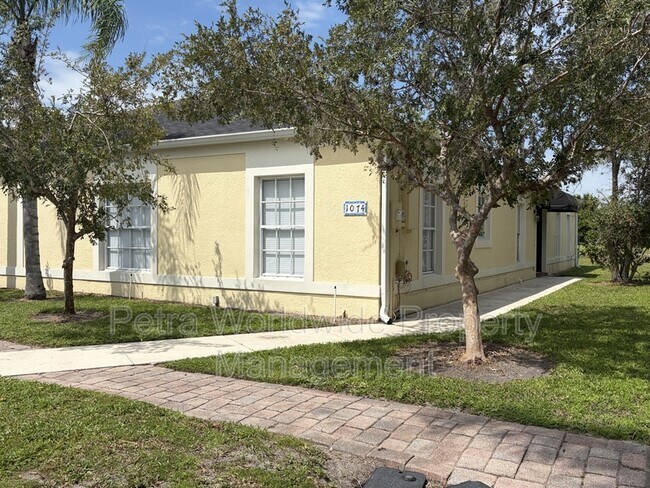 Building Photo - 1074 Universal Rest Pl