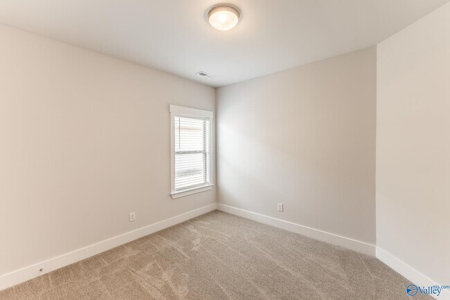 Building Photo - 125 Caspian Ln