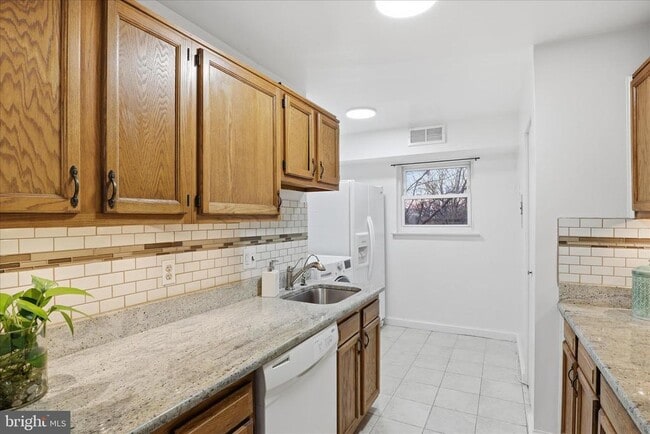 Building Photo - 440 N Armistead St