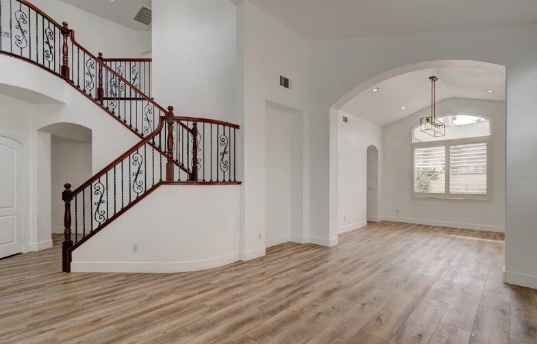 Building Photo - 7437 Magellan St