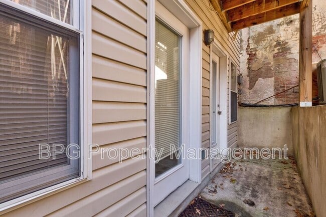 Building Photo - 1643 13th St NW