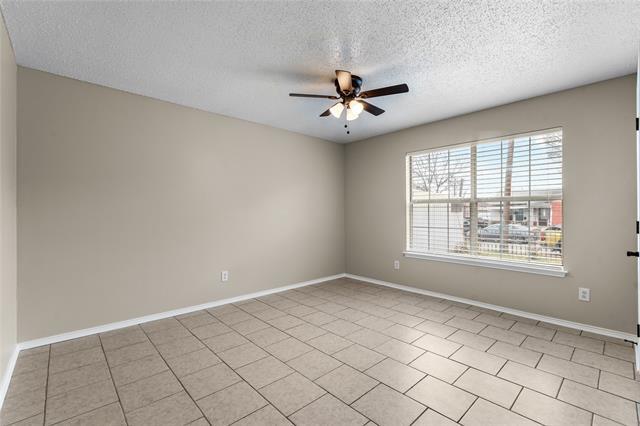 Building Photo - 1035 N Ravinia Dr