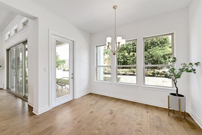 Building Photo - 905 Crestone Stream Dr