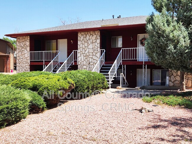 Building Photo - 1105 Cree Dr