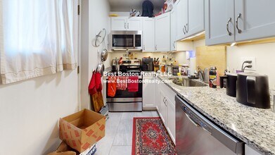 Building Photo - 387 Highland Ave