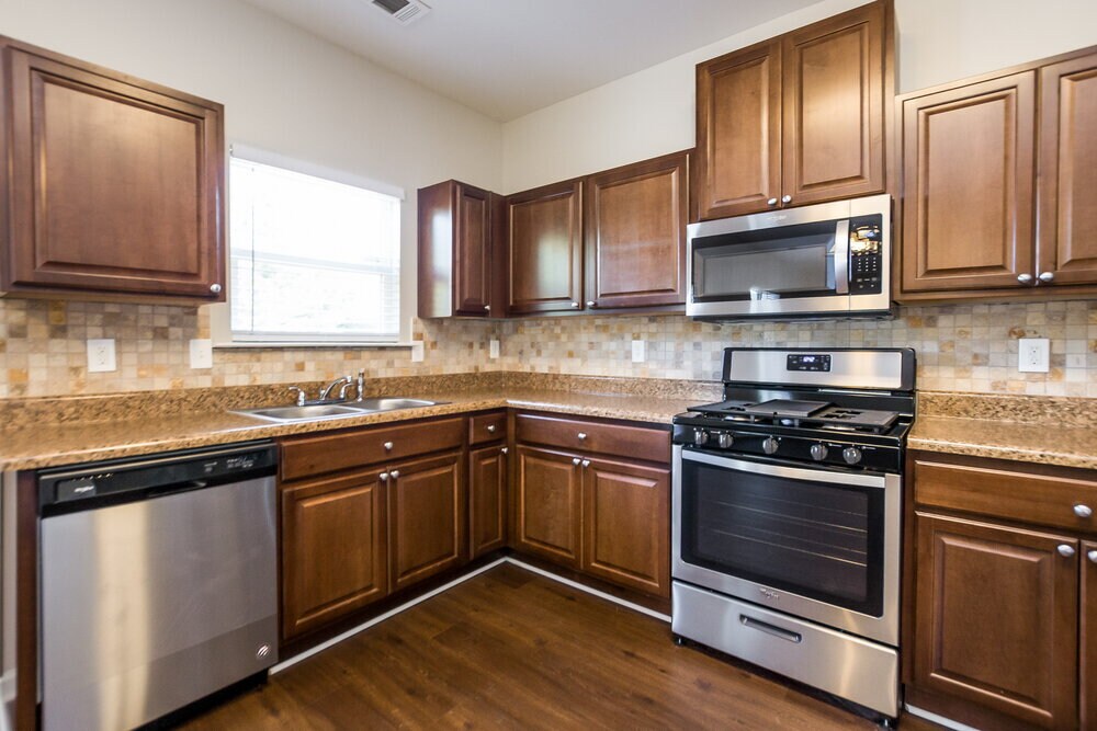 Building Photo - 38 Bollen Ln