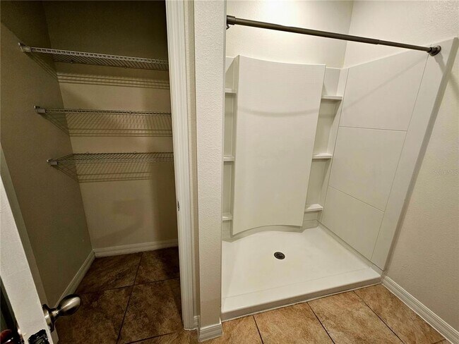 Building Photo - 9022 Wildflower Ln