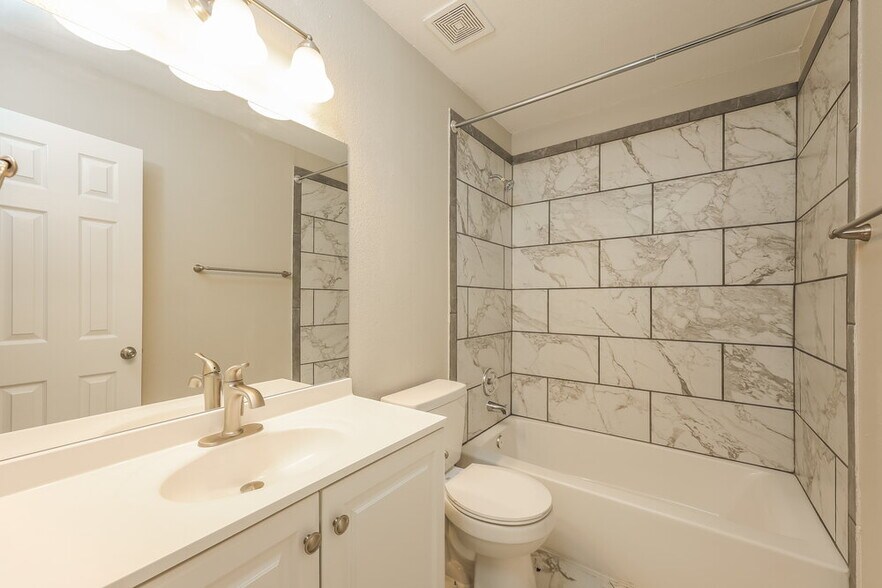 Building Photo - 3522 Blue Topaz