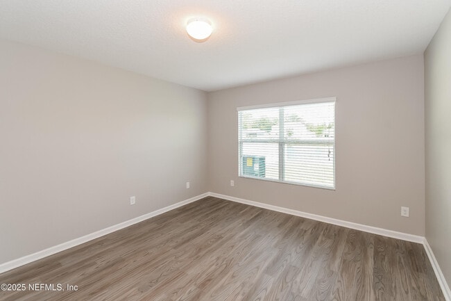 Building Photo - 9087 Gloucestershire Ct