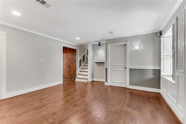Building Photo - 1427 Old Virginia Ct SE