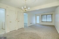 Building Photo - 610 Pine St