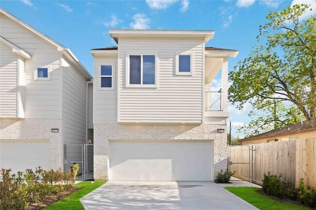 Building Photo - 5314 Suez St