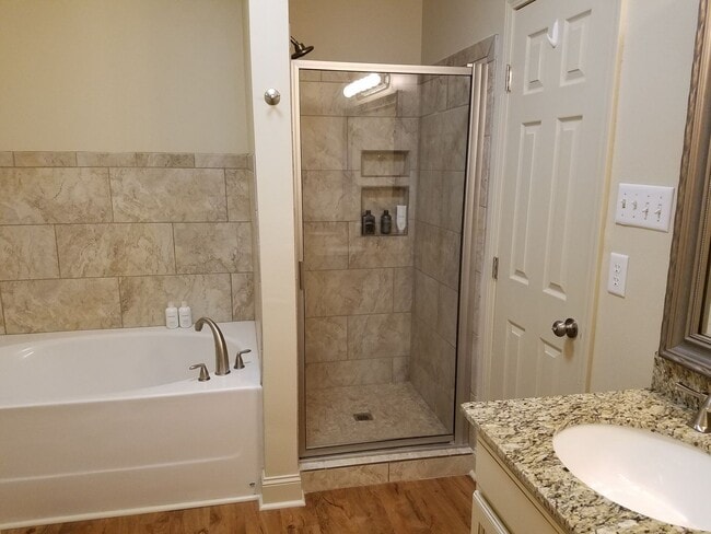 Building Photo - 3 bedroom home in Acadiana Place subdivision