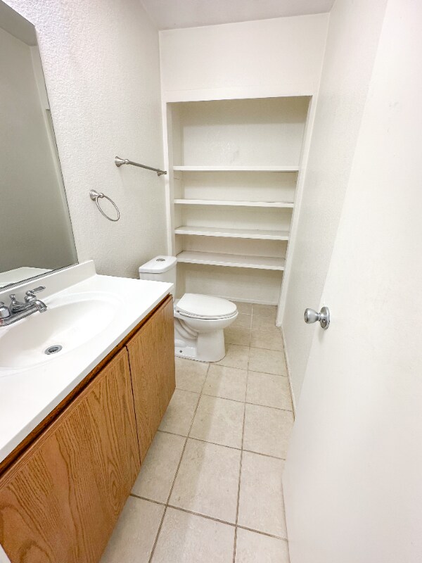 Building Photo - 73874 Sunnyvale Dr