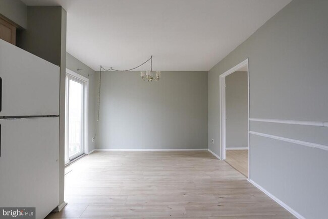 Building Photo - 1940 Arrowood Dr