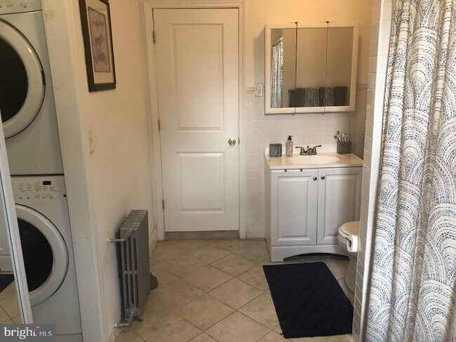 Building Photo - 753 S 22nd St