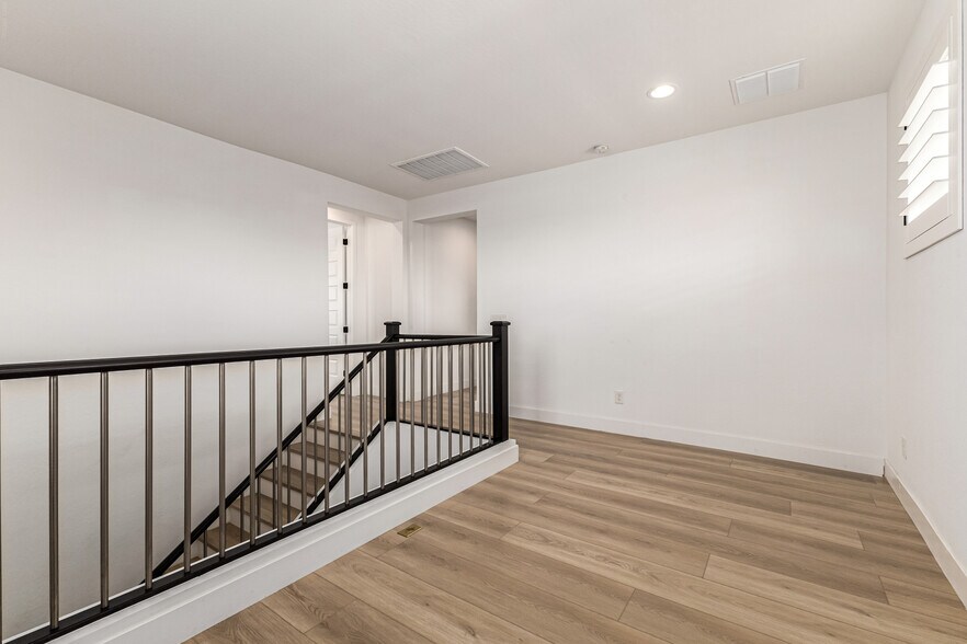 Building Photo - 20954 E Mayberry Rd