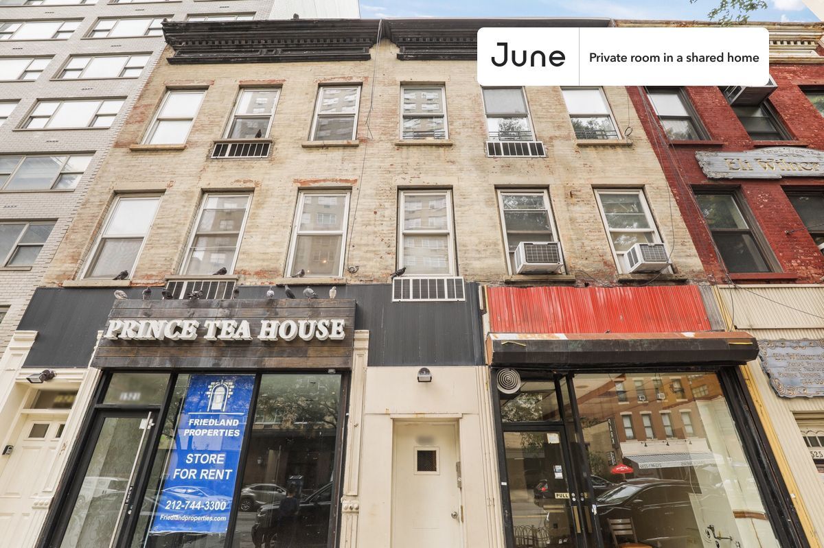 Building Photo - Room in Shared 3 bed/1 bath home