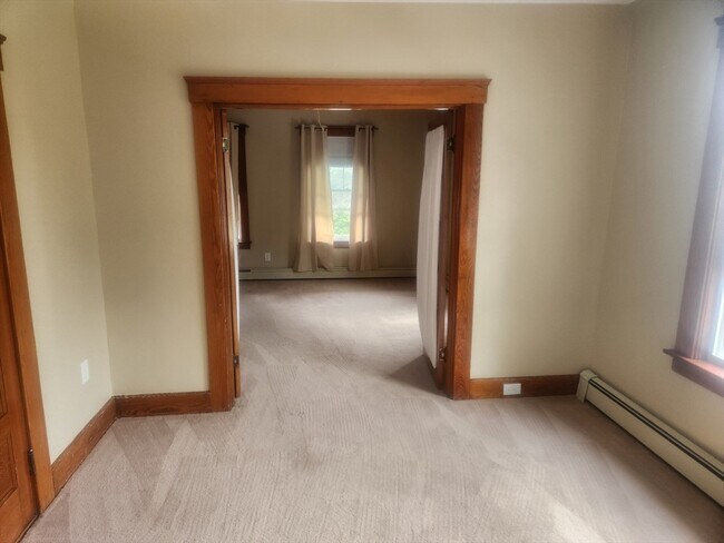 Building Photo - 24 Leamy St