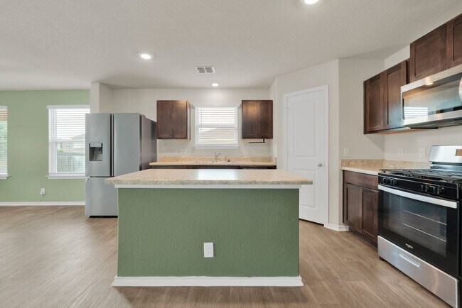 Building Photo - Charming 4-Bedroom Home in Valley Ranch – Resort-Style Amenities & Prime Location!