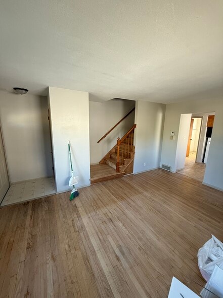 Living room - 1430 Eder Ln