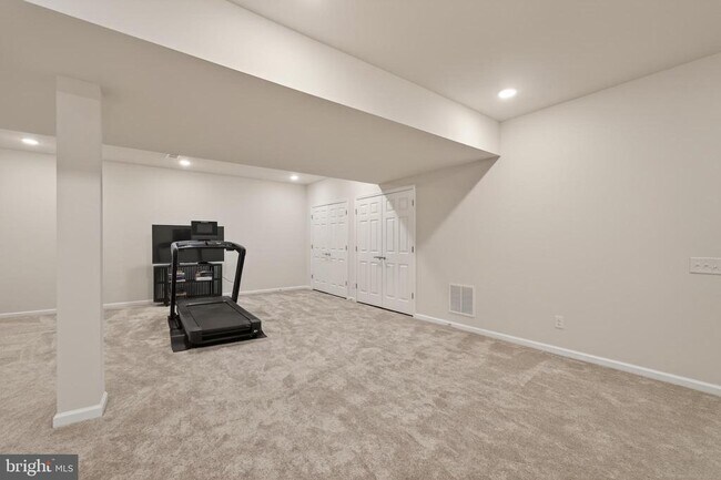 Building Photo - 619 Liberty Ridge Rd
