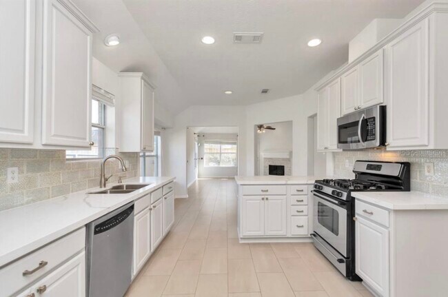 Building Photo - 20911 Sage Laurel Ln