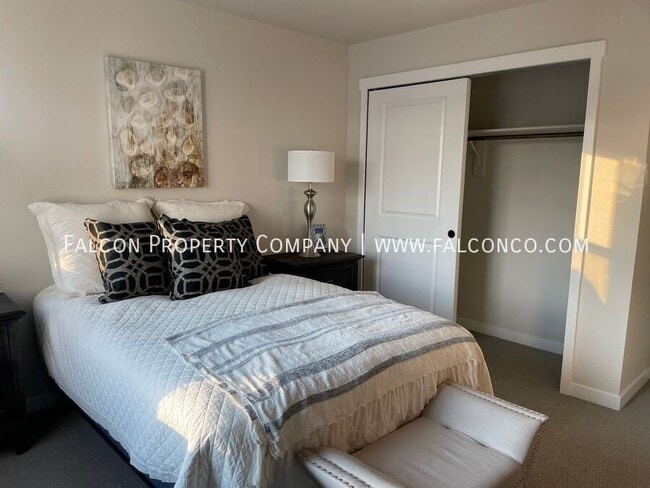 Building Photo - 8224 Harvey Logan Dr