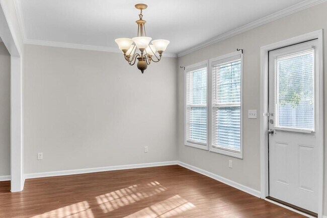 Building Photo - 1739 Eli Pl