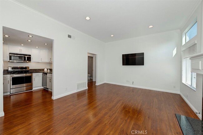 Building Photo - 21117 Aqua-