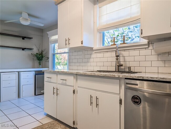 Building Photo - 4117 Silsby Rd