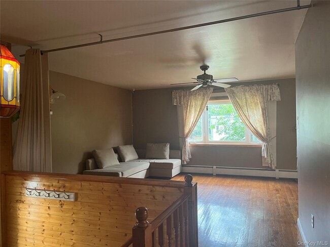 Building Photo - 225 Monhagen Ave