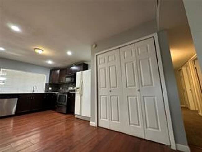 Building Photo - Great location in Plano! Ready beginning of Oct