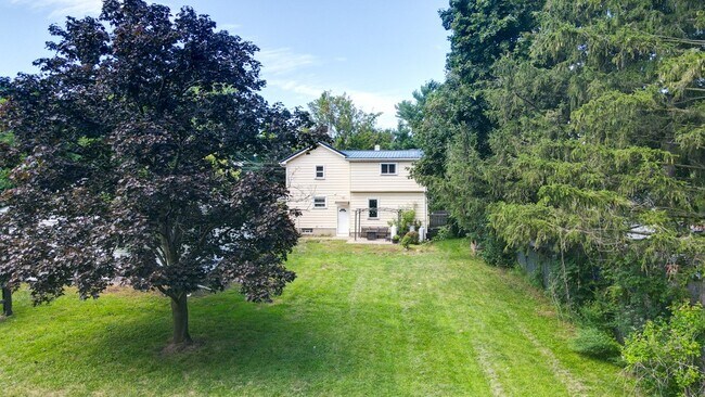 Building Photo - 52 East Ave