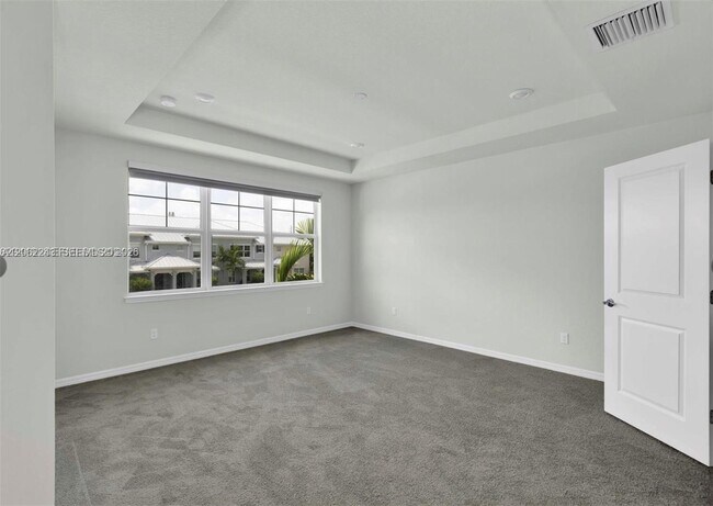 Building Photo - 1240 Eucalyptus Dr