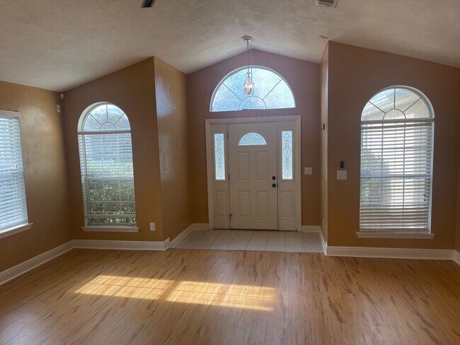 LIVING ROOM - 3139 Layla st