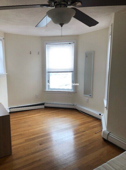 Building Photo - 79 Lyman Ave