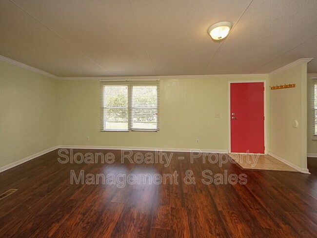 Building Photo - 3184 Sanders Rd