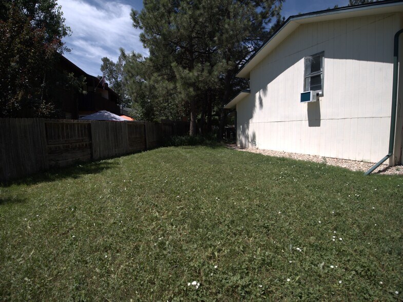 Building Photo - 1225 Centaur Cir