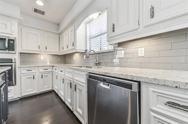 Building Photo - 4310 Brightwood Dr