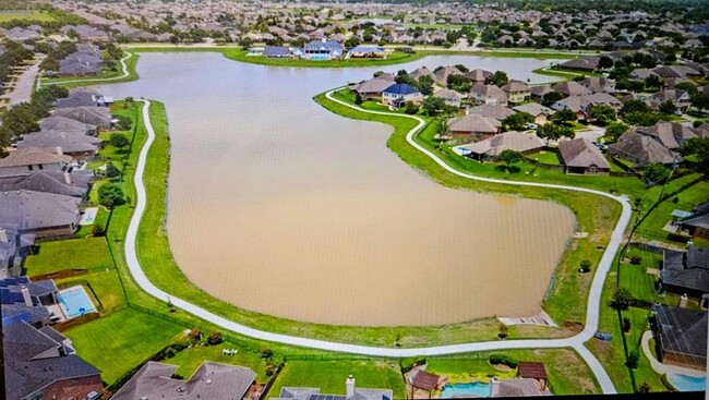 Building Photo - 707 Aqua Vista Ln