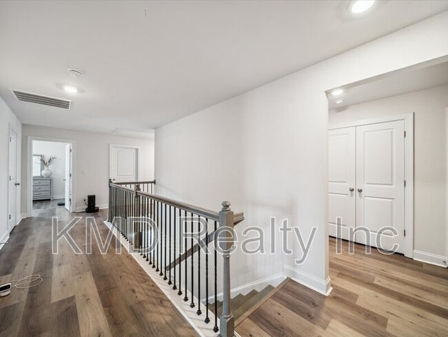 Building Photo - 6112 Willow Pin Ln