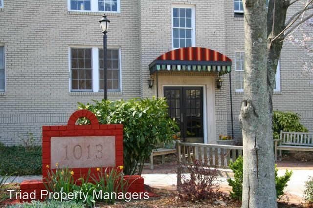 Primary Photo - 2 br, 1 bath House - 1013 North Elm St. #C7