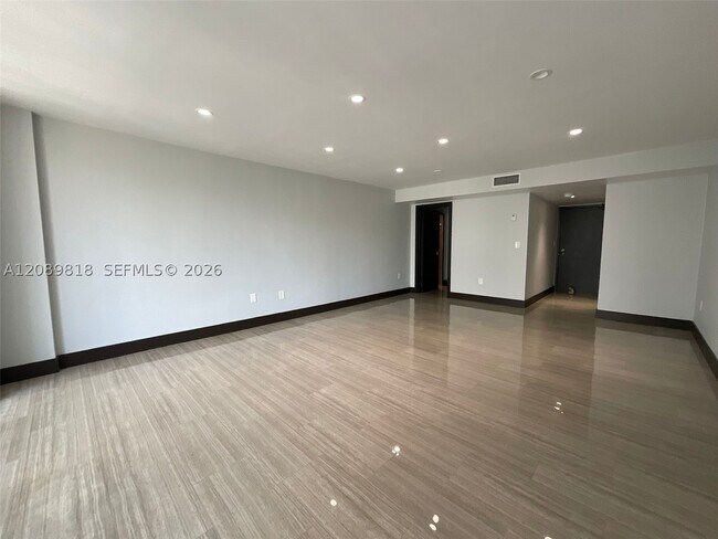 Building Photo - 800 West Dr