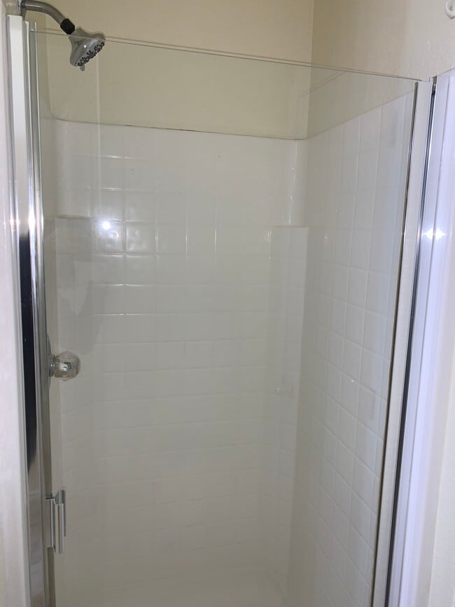 Building Photo - 4838 Orchard Ridge Dr