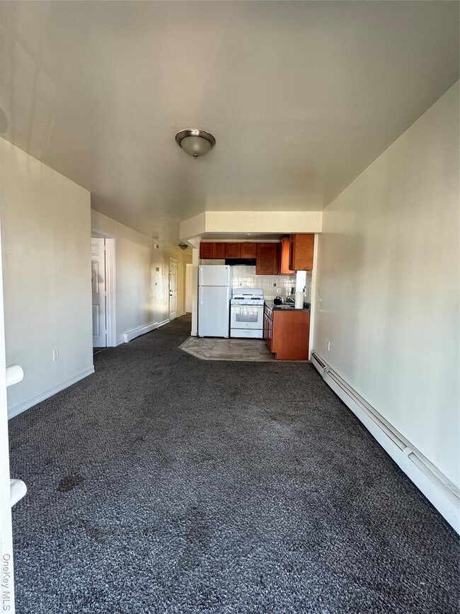 Building Photo - 948A Tilden St