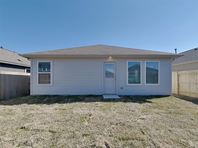 Building Photo - 13035 Shells Ln