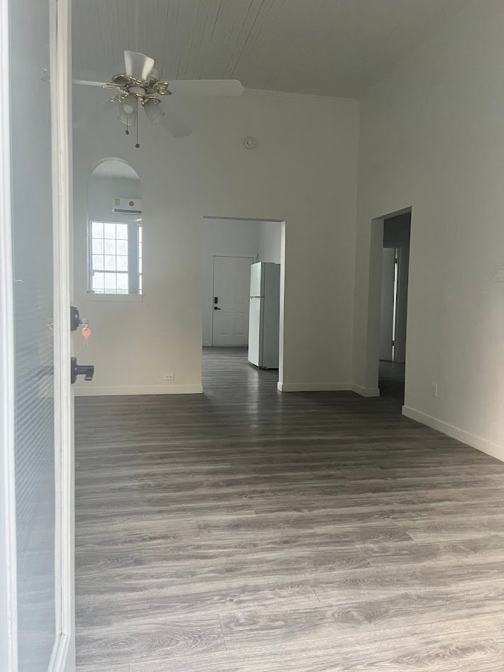 Building Photo - 425 Weber Hoese Ln